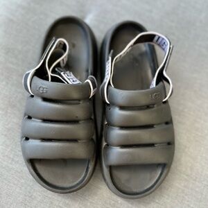 Black eva UGG sport sandals, only lightly used, size 9.